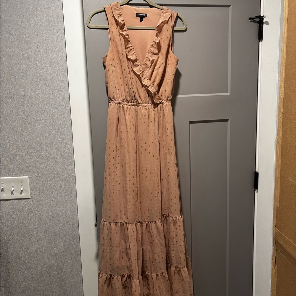 Elegant gold Sleeveless Dress
